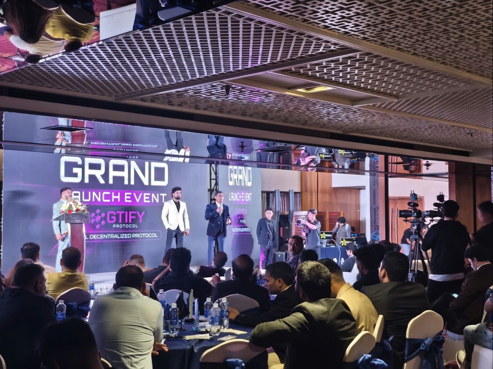 Hình ảnh tại sự kiện Grand Launch 