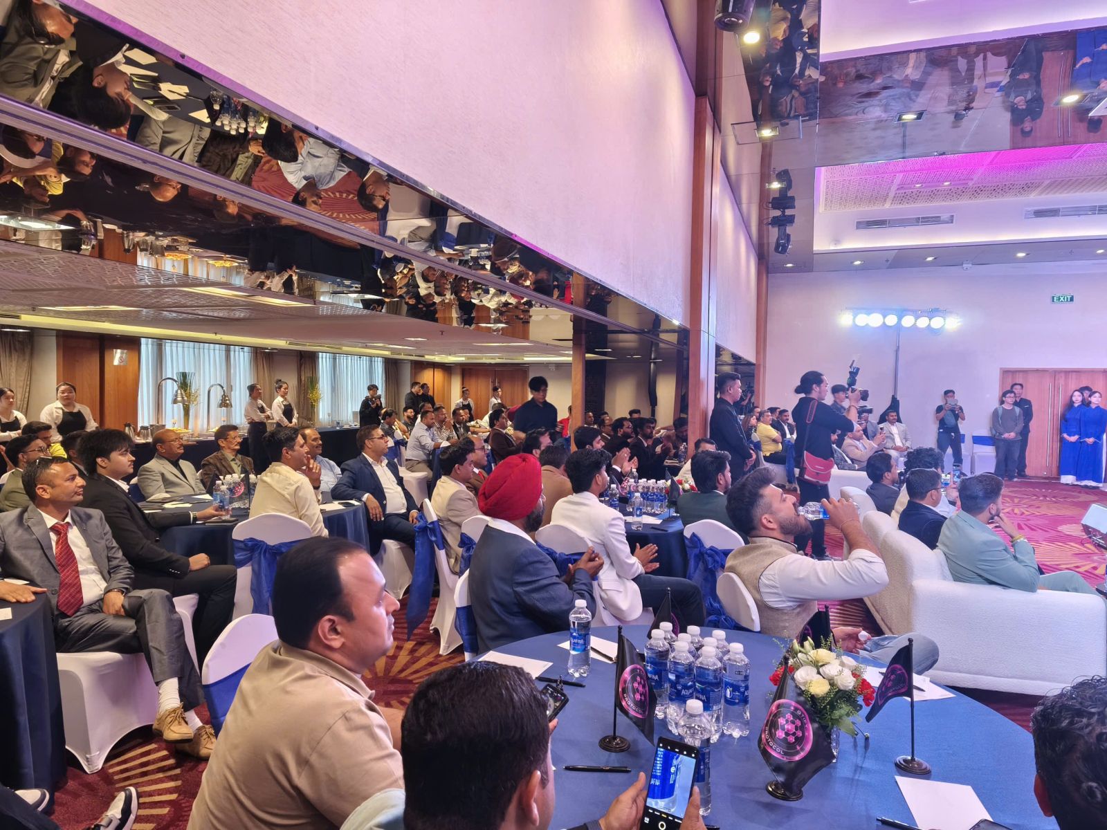 Hình ảnh tại sự kiện Grand Launch